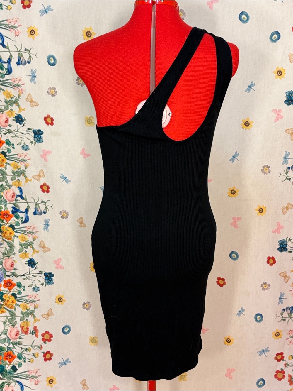 Princess Polly Black One-Shoulder Ribbed Cutout Bodycon Dress - Picture 3 of 9